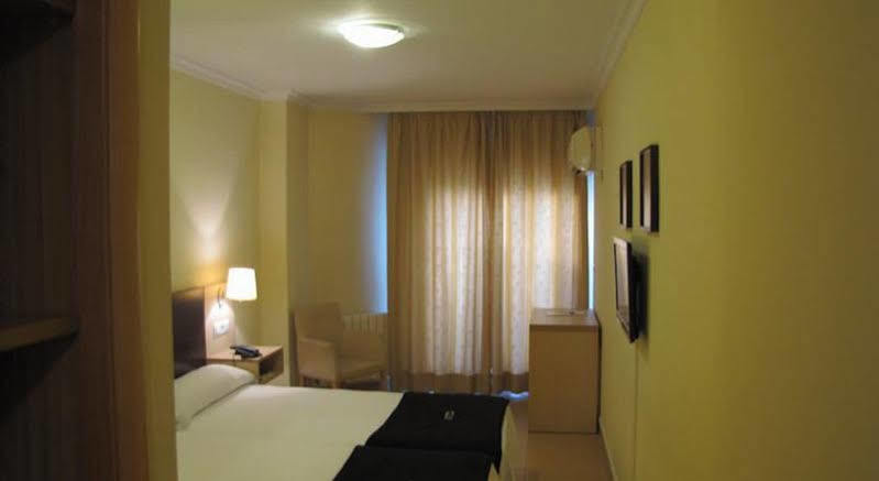 Hotel Room Pontevedra Exterior photo